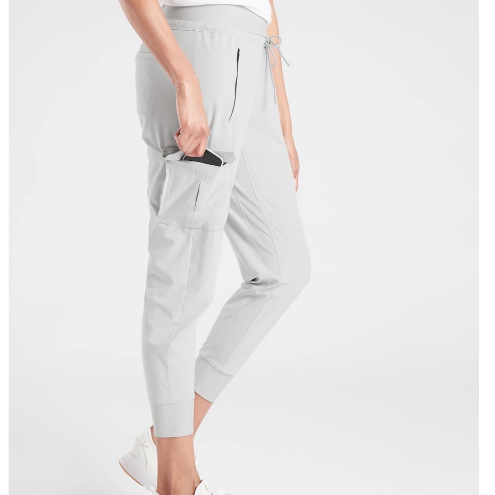 Athleta Sutton Drawstring Cargo Tech Jogger Pant … - image 4